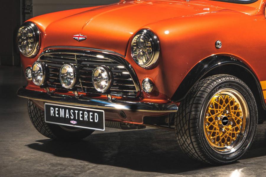 Детали экстерьера Mini Remastered by David Brown 2020 года  (фото 6 из 7)